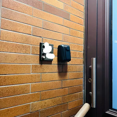 Stay, 3 Minutes To Kastel Train Station شقة