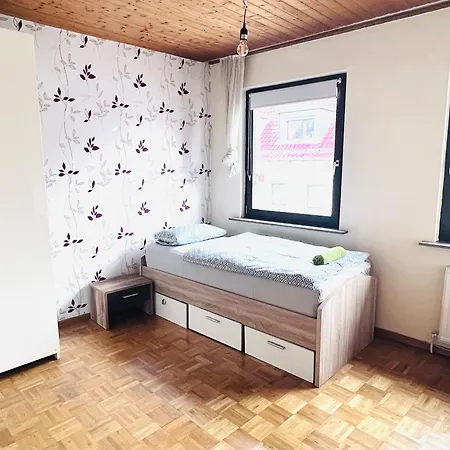 Stay, 3 Minutes To Kastel Train Station Apartment