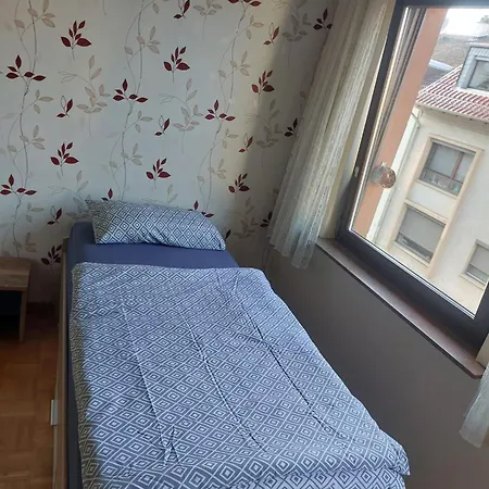 شقة Stay, 3 Minutes To Kastel Train Station *