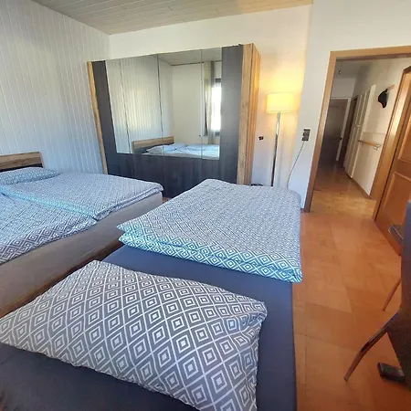 Stay, 3 Minutes To Kastel Train Station Apartment *