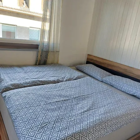 Apartment Stay, 3 Minutes To Kastel Train Station *