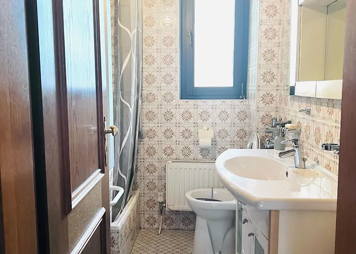 Stay, 3 Minutes To Kastel Train Station