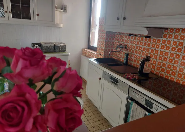 Stay, 3 Minutes To Kastel Train Station * Висбаден