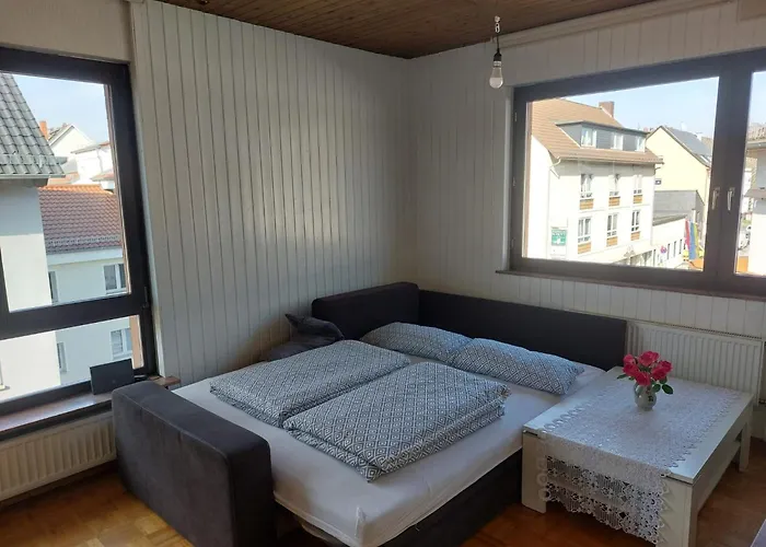 Stay, 3 Minutes To Kastel Train Station Апартаменты Висбаден