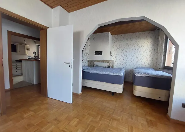 Stay, 3 Minutes To Kastel Train Station Апартаменты